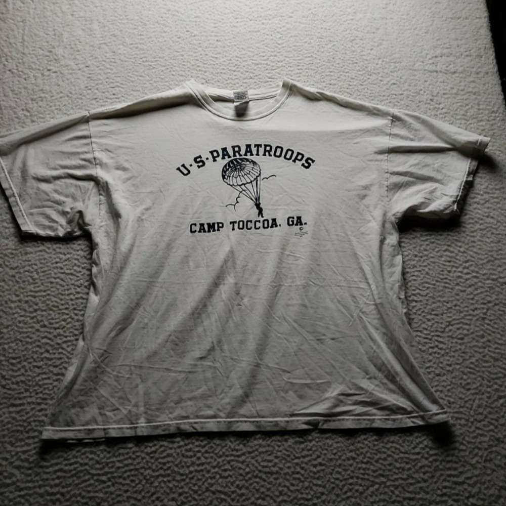 Gildan Shirt Mens 2XL White U.S. Paratroops Camp Toccoa Military Graphic Tee